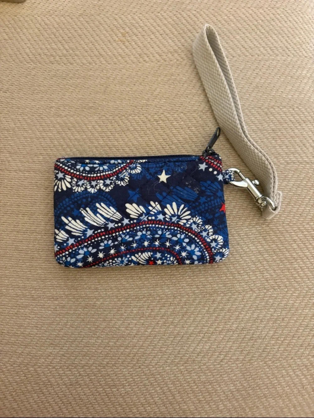 Vera Bradley Quilted Navy Star Wristlet ID Wallet - Picture 2 of 3